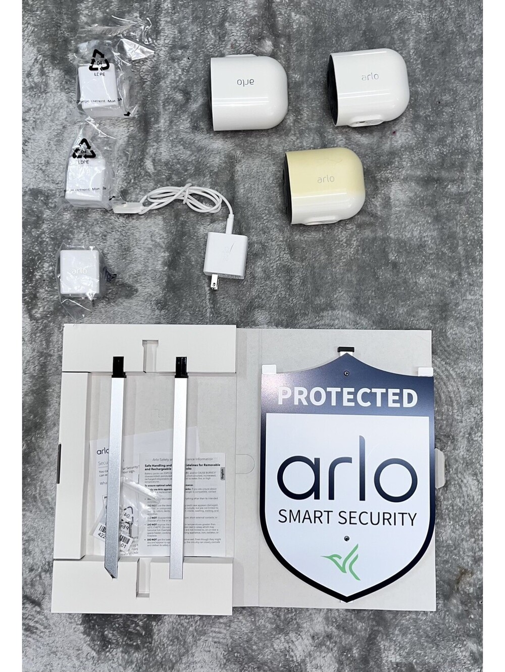 Arlo Pro 6S 2K VMC4070 3 Cameras/Batteries 1 Plug In Charger  WORKS
